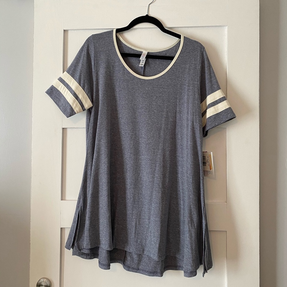 LuLaRoe Perfect T